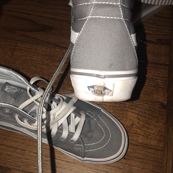 Vans - Picture 4 of 5